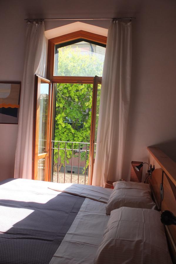 I Melograni Bed & Breakfast ซอรา ภายนอก รูปภาพ